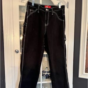 Dickies black carpenter pants.